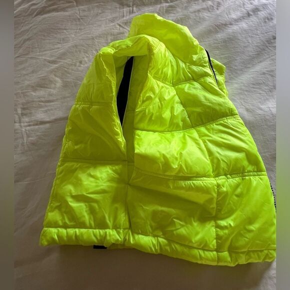Calvin Klein Neon Yellow Puffer Vest - Picture 5 of 9